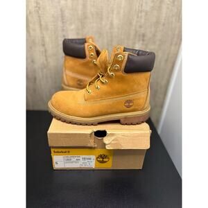 NEW SZ 5y - Timberland 6" Wheat Boot.